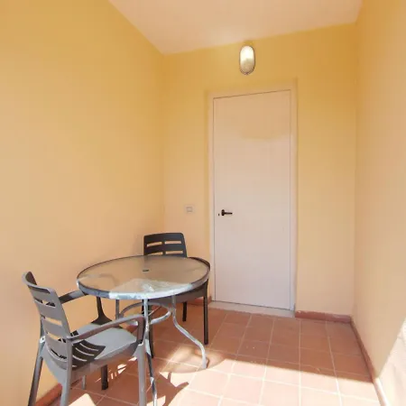 In With Terrace And Sun Loungers Appartement Parghelia