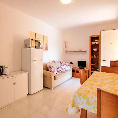 In With Terrace And Sun Loungers Appartement *